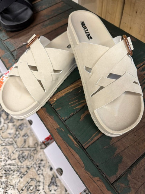 Sandal